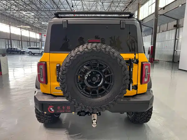 Ford Bronco 2024