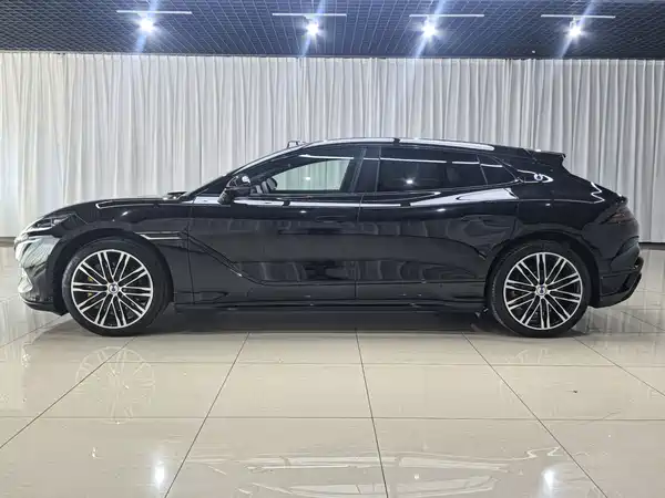 Denza Z9GT 2026
