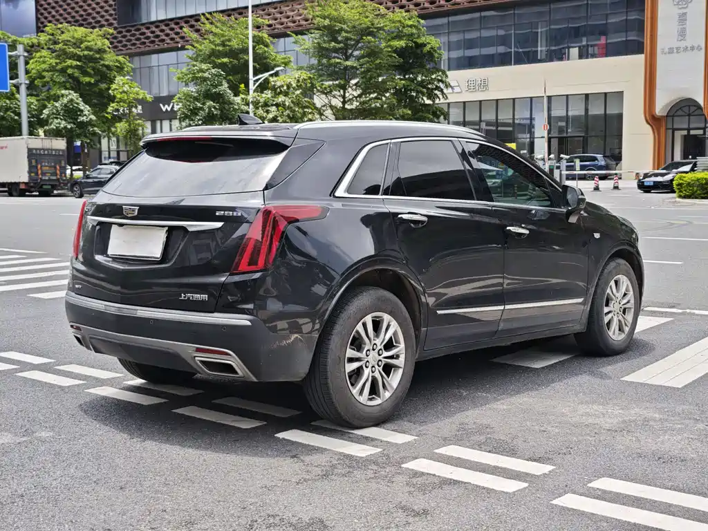 Cadillac XT5 2022 — фото 4