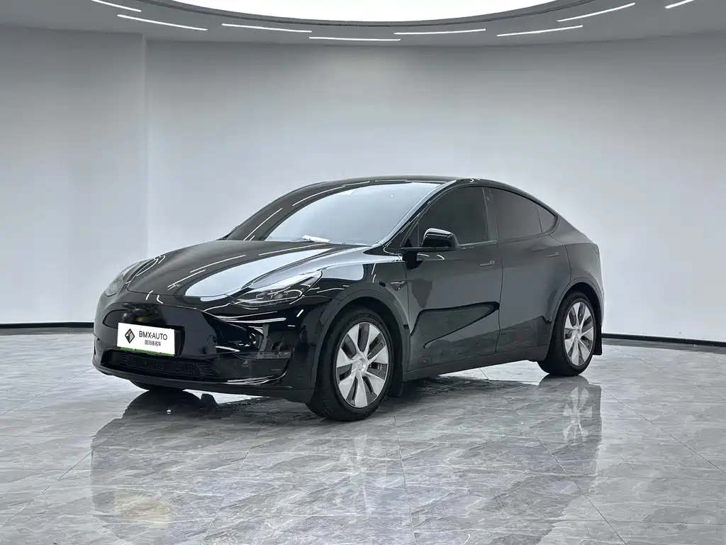 Tesla Model Y 2023 — фото 1