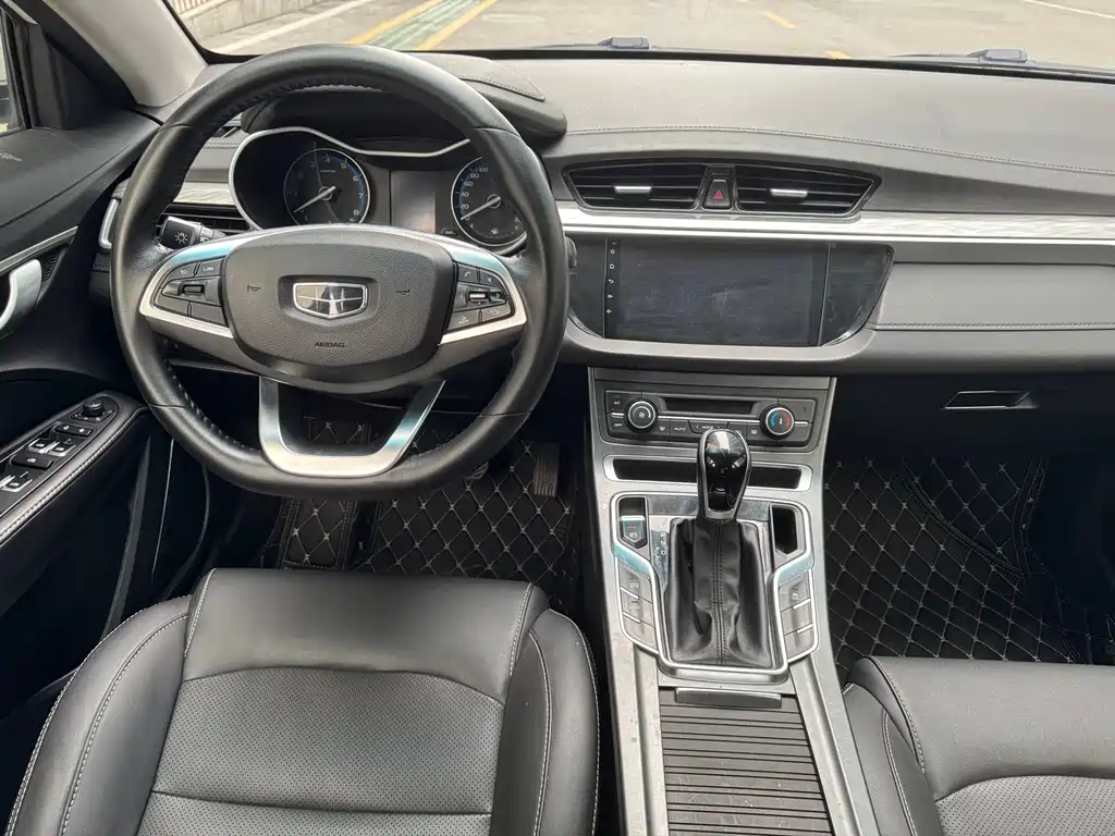 Geely Emgrand 2019 — фото 11