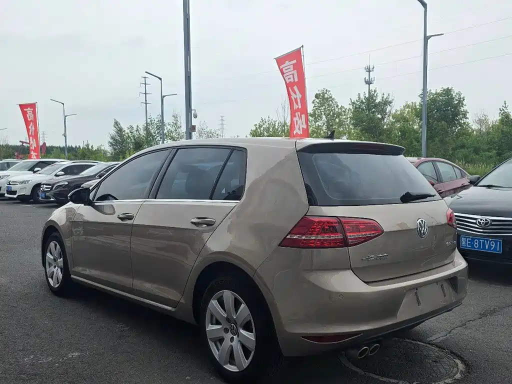Volkswagen Golf 2016