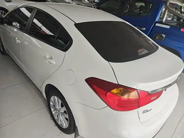 Kia K3 2015