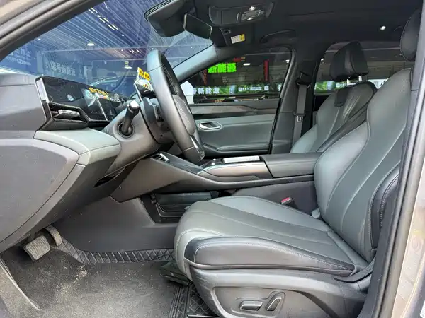 BYD Qin L 2025