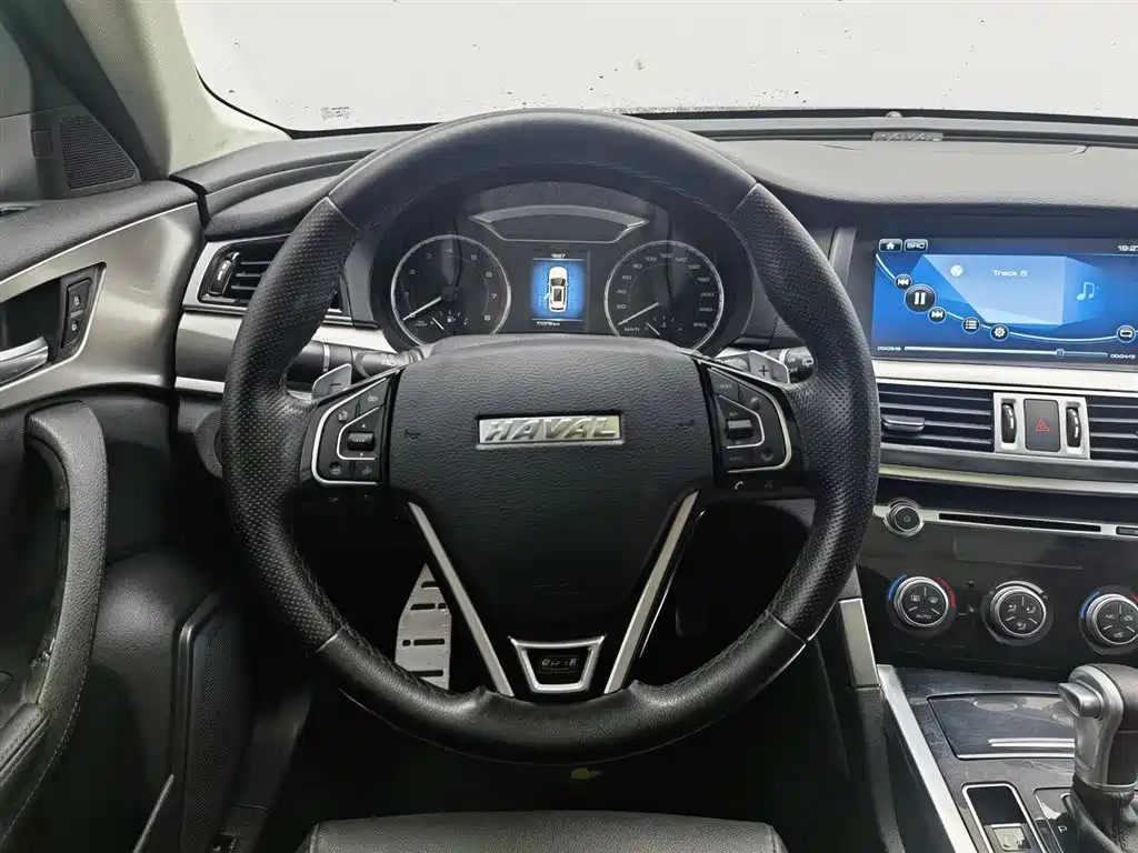 Haval H7 2017 — фото 11