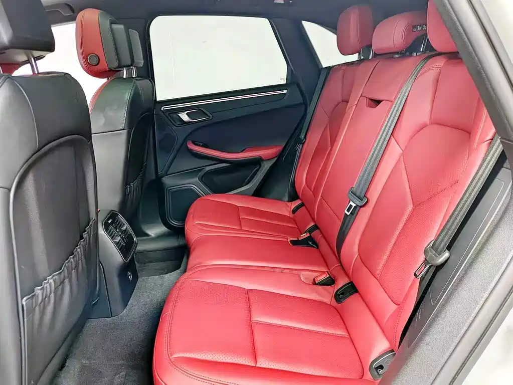 Porsche Macan 2021 — фото 14