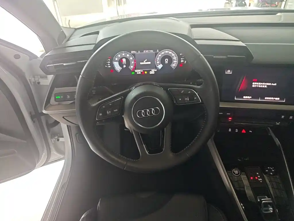 Audi A3 2022 — фото 11