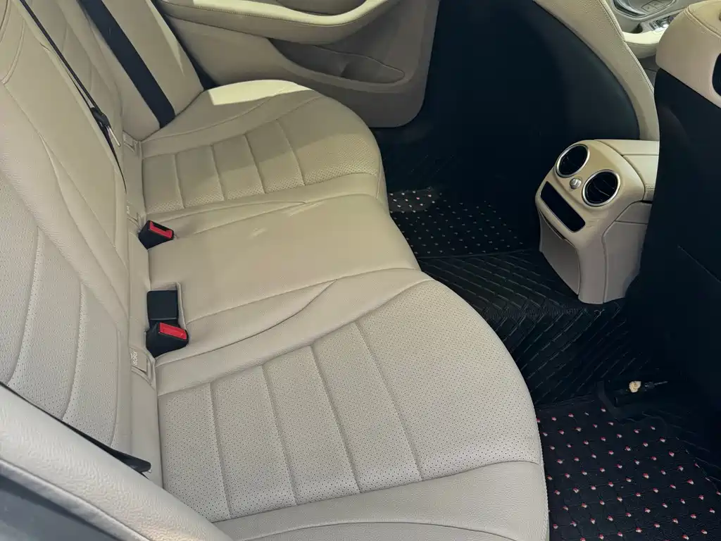 Mercedes-Benz C-Class 2019 — фото 16