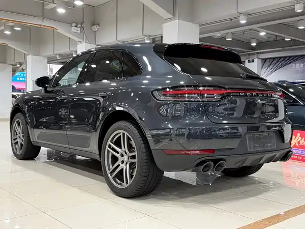Porsche Macan 2021