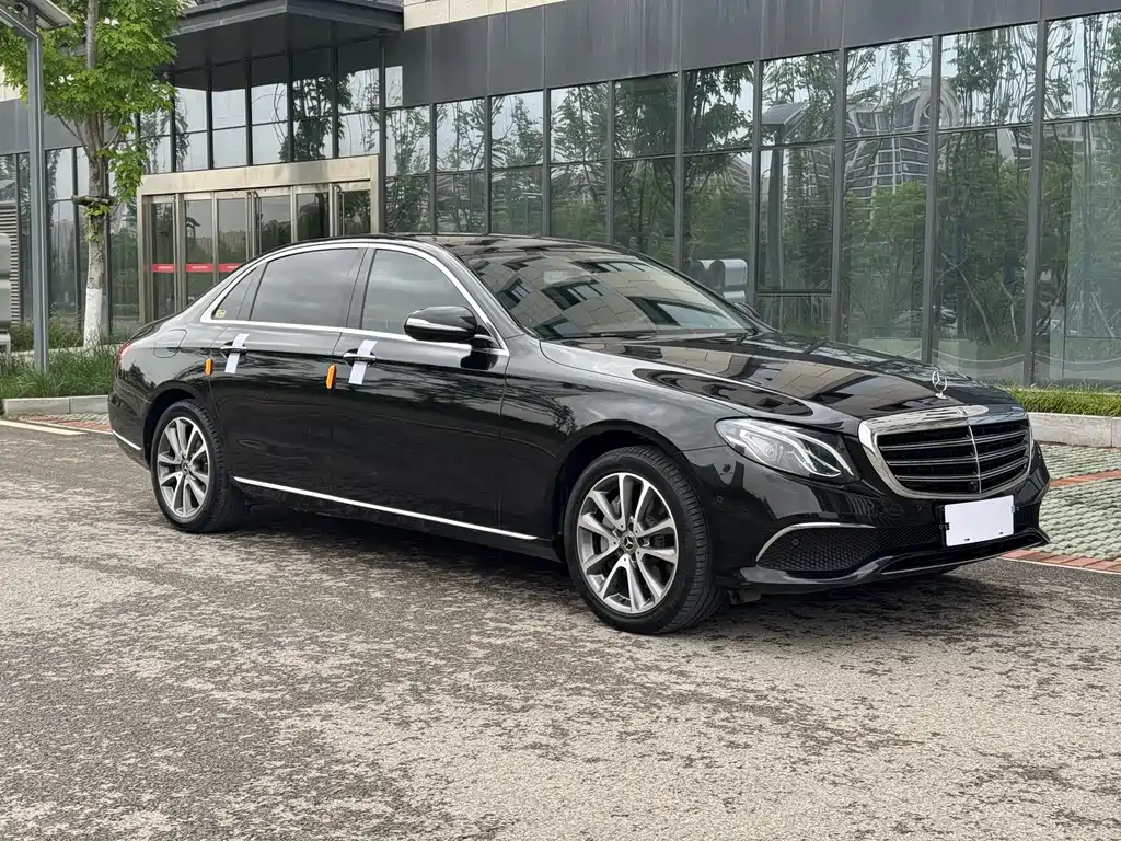 Mercedes-Benz E-Class 2019 — фото 3