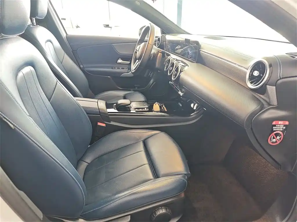 Mercedes-Benz A-Class 2021 — фото 12