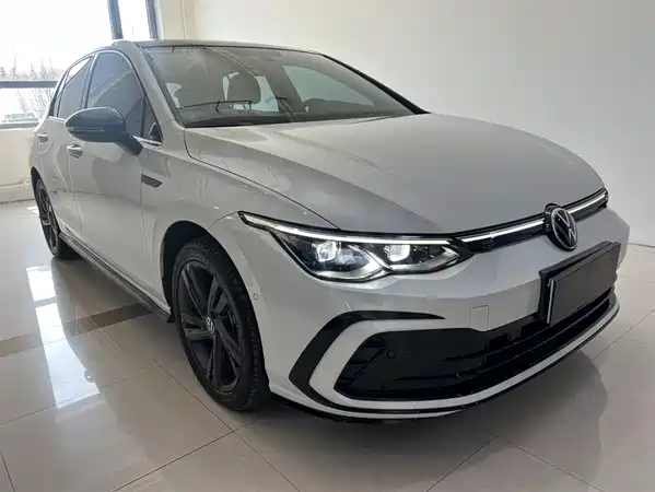 Volkswagen Golf 2023