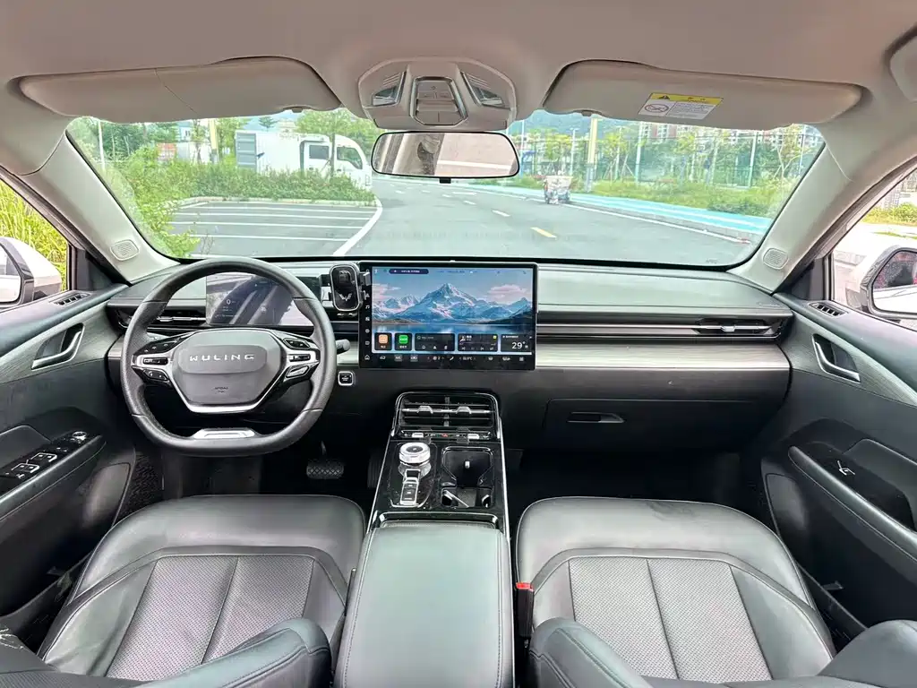 Wuling Starlight 2025 — фото 13