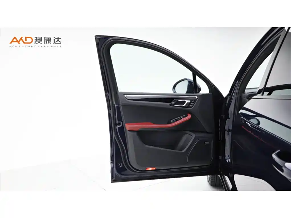 Porsche Macan 2023 — фото 10