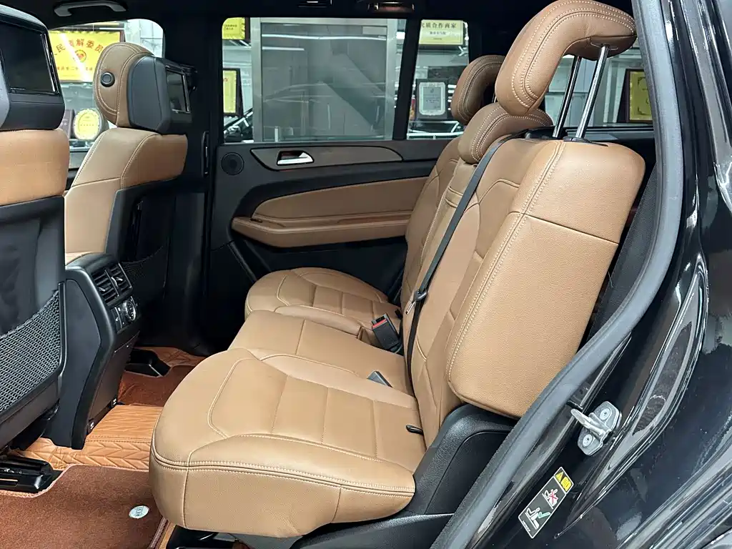 Mercedes-Benz GLS 2018 — фото 10