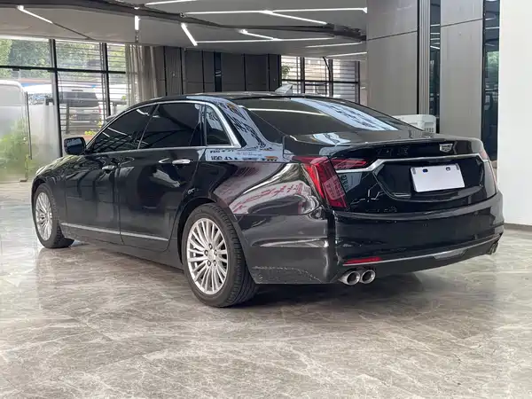 Cadillac CT6 2022