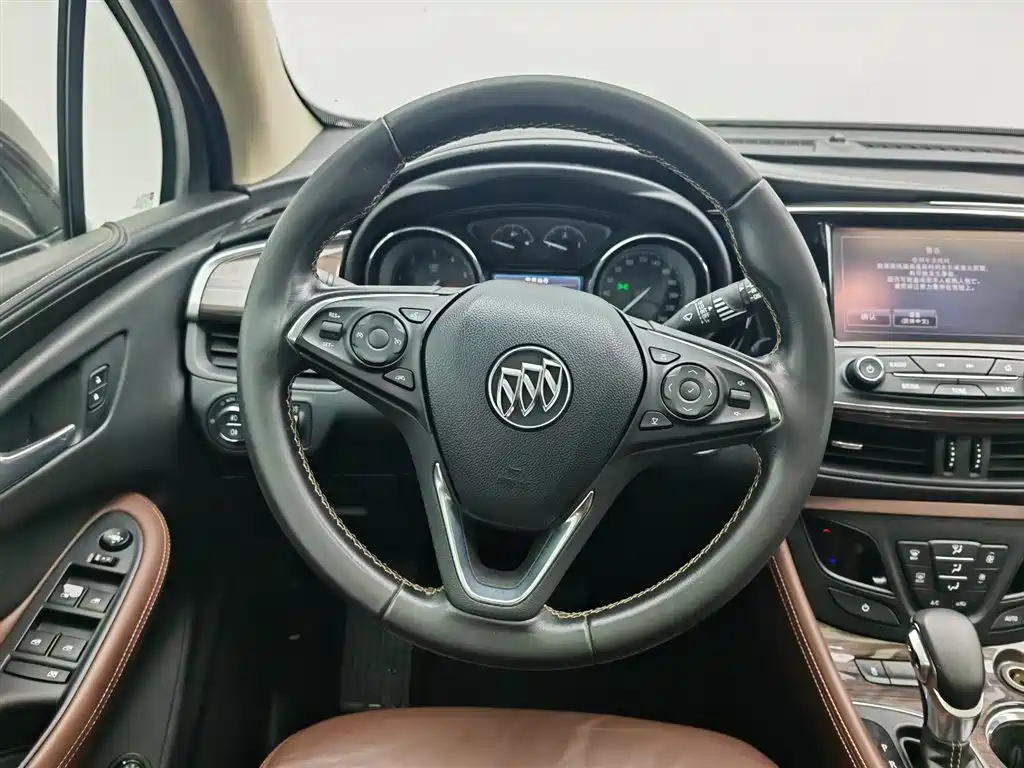 Buick Envision Plus 2016 — фото 11