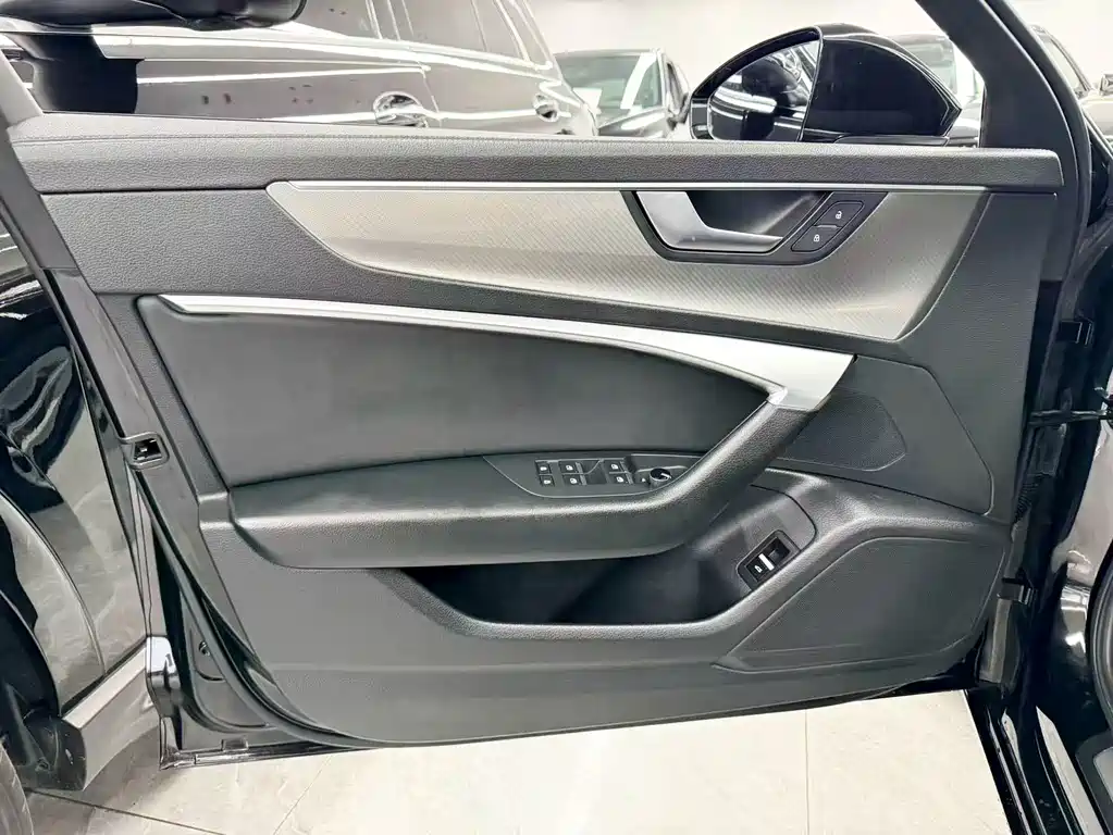 Audi A6L 2021 — фото 15