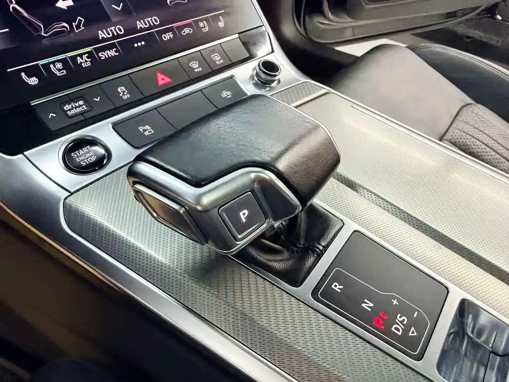 Audi A6L 2021 — фото 14