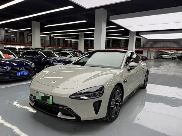 Xiaomi SU7 2025