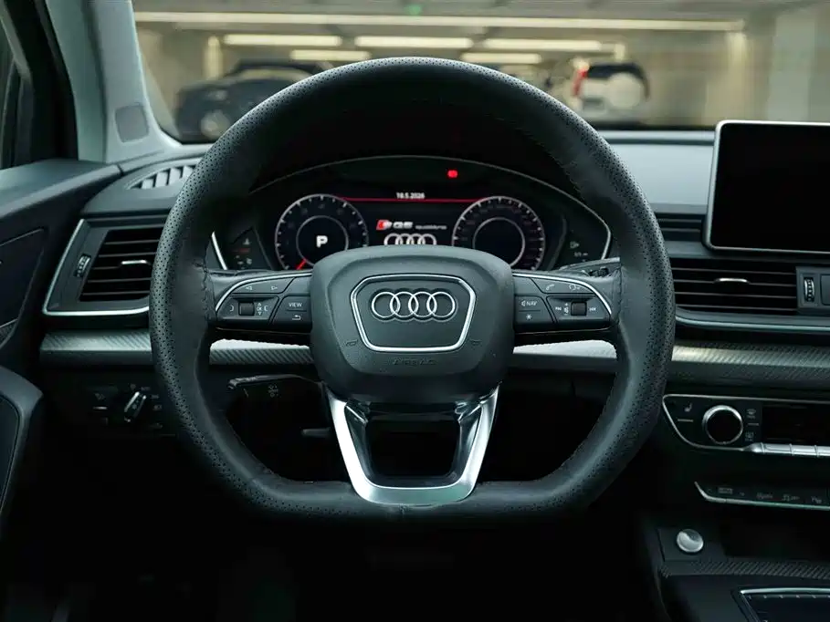 Audi Q5L 2021 — фото 18