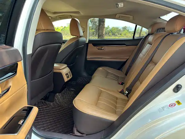 Lexus ES 2015