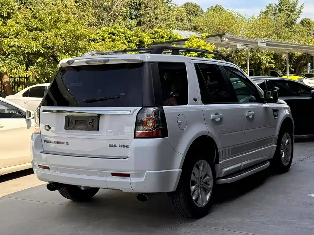 Land Rover Freelander 2 2014 — фото 5