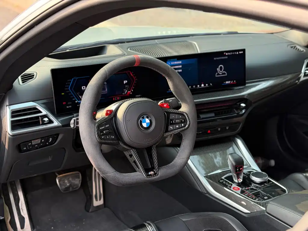 BMW M4 2025