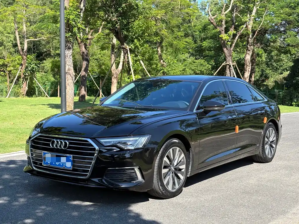 Audi A6L 2022