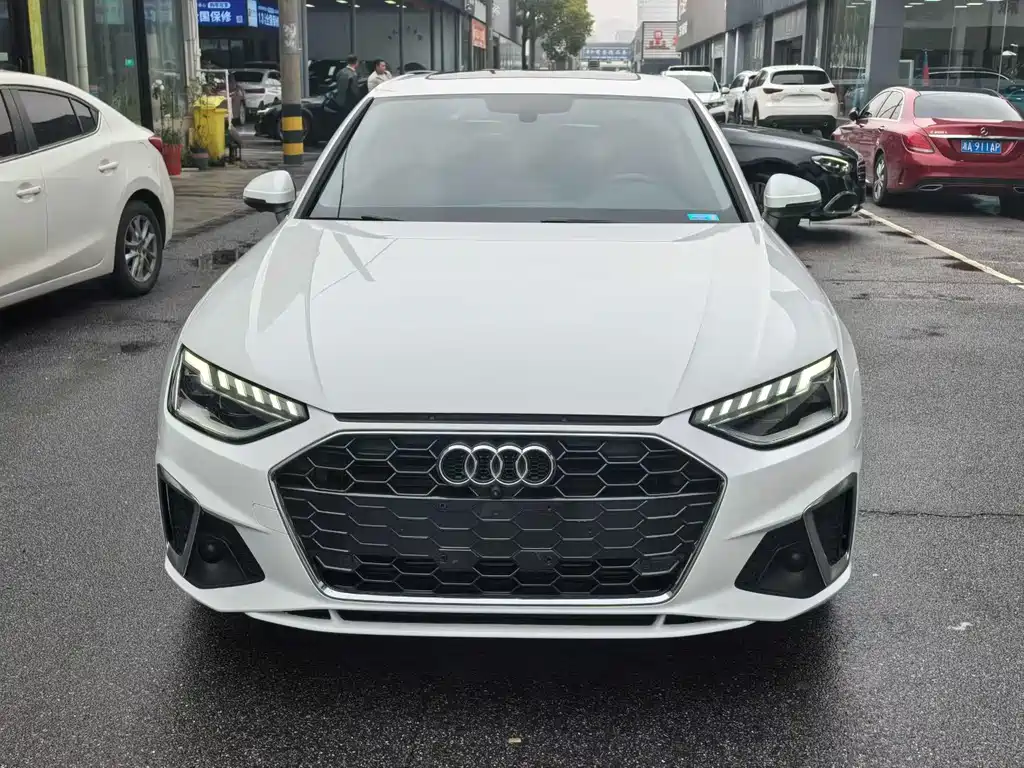 Audi A4L 2020