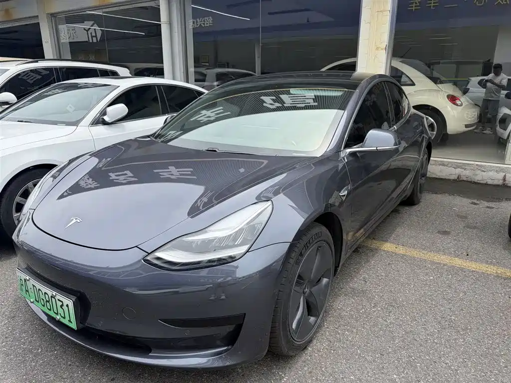 Tesla Model 3 2020
