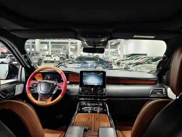 Lincoln Navigator 2019