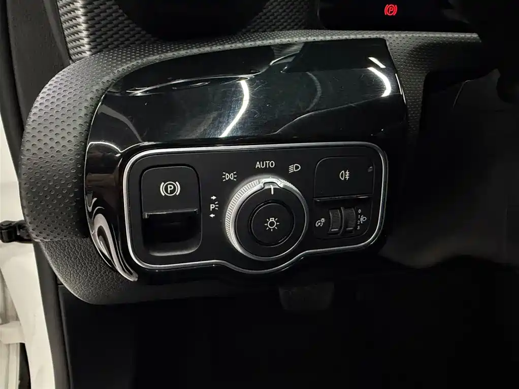 Mercedes-Benz A-Class 2022 — фото 8
