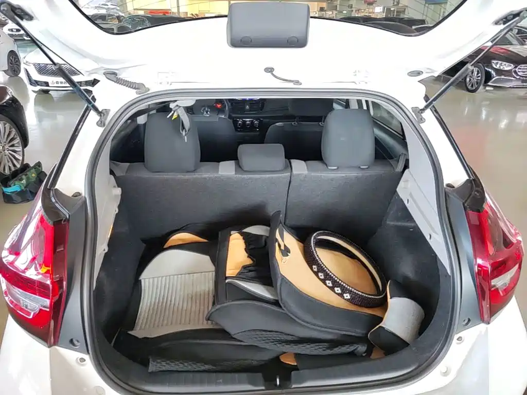 Toyota Vios FS 2021 — фото 19