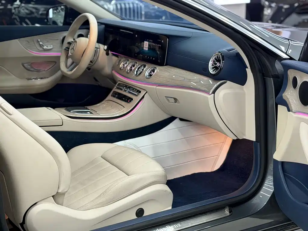 Mercedes-Benz E-Class 2023 — фото 16