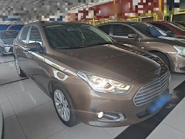 Ford Escort 2016