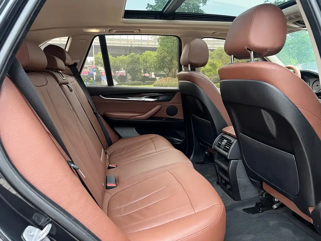 BMW X5 2017 — фото 14
