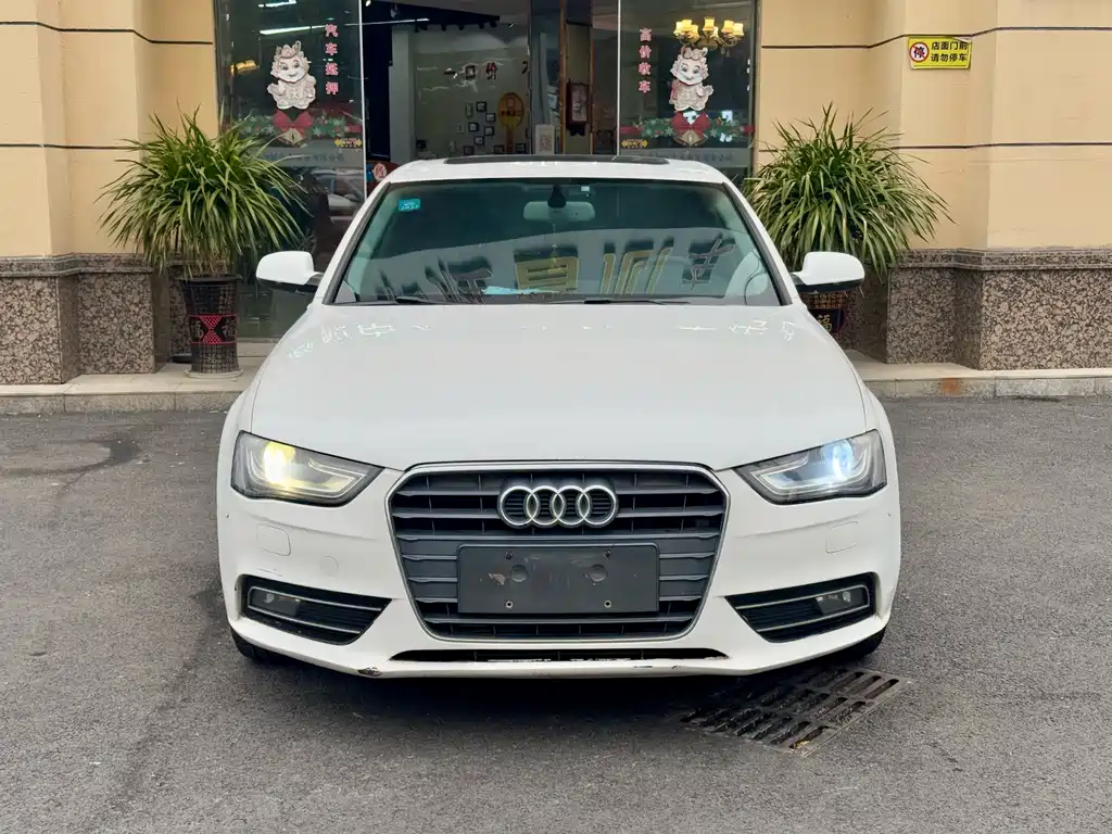 Audi A4L 2016