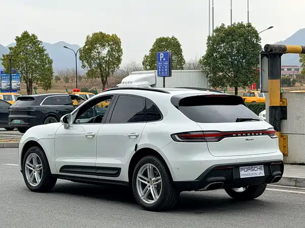Porsche Macan 2023