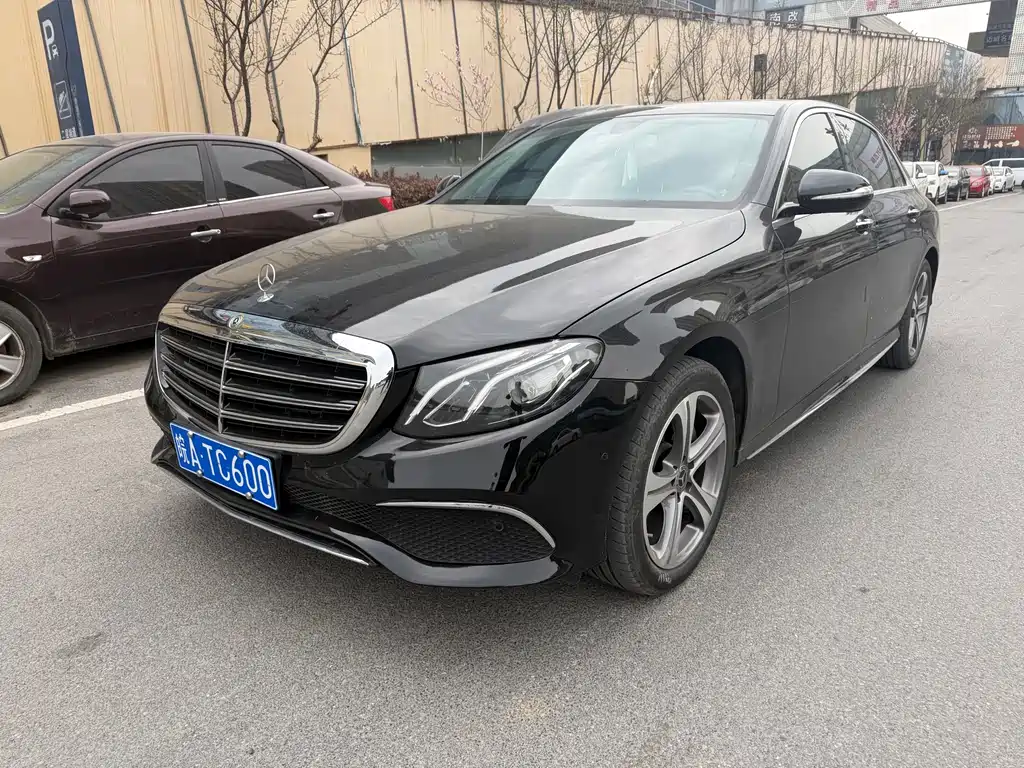 Mercedes-Benz E-Class 2019 — фото 1