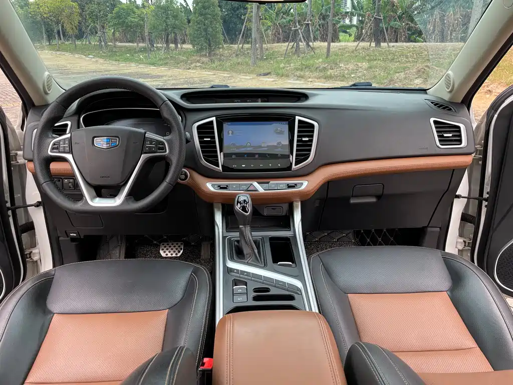 Geely Vision X6 2018 — фото 8