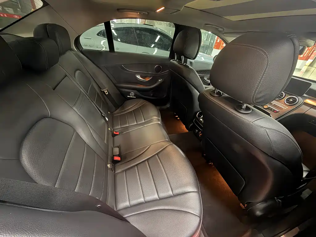 Mercedes-Benz C-Class 2020