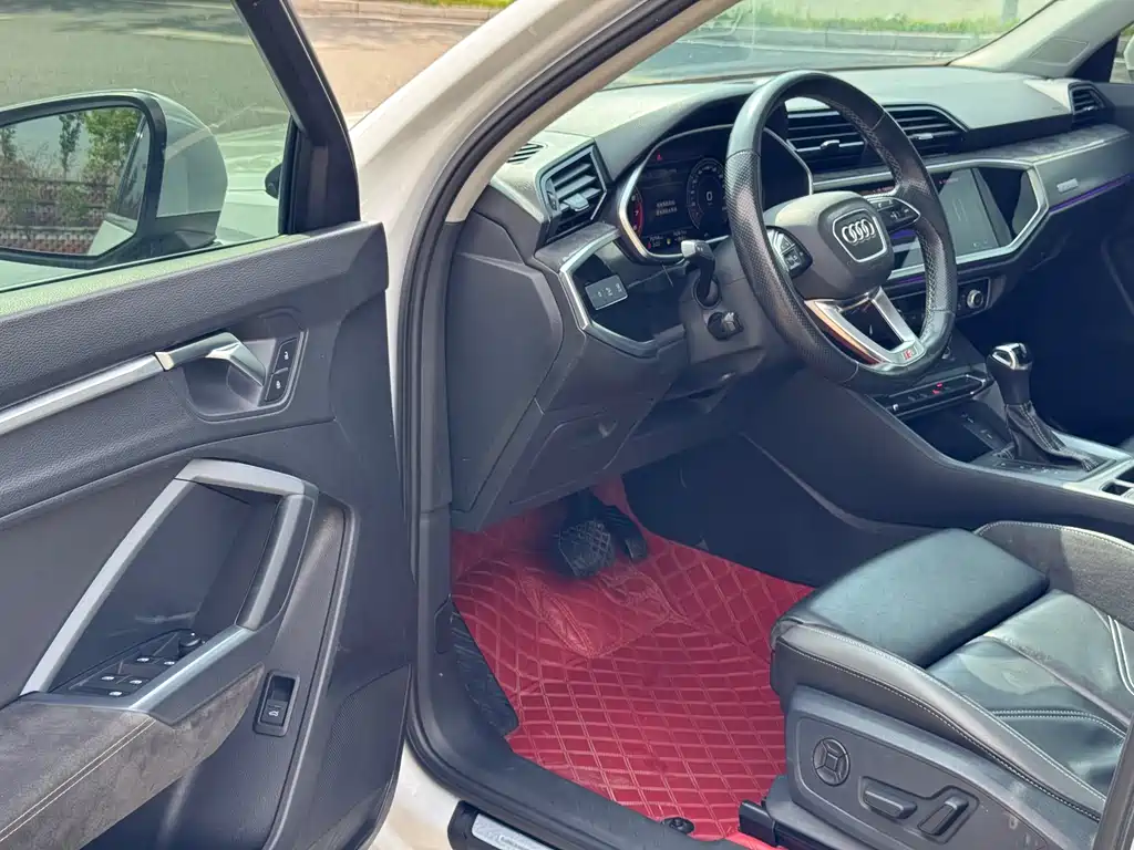 Audi Q3 Sportback 2022 — фото 10