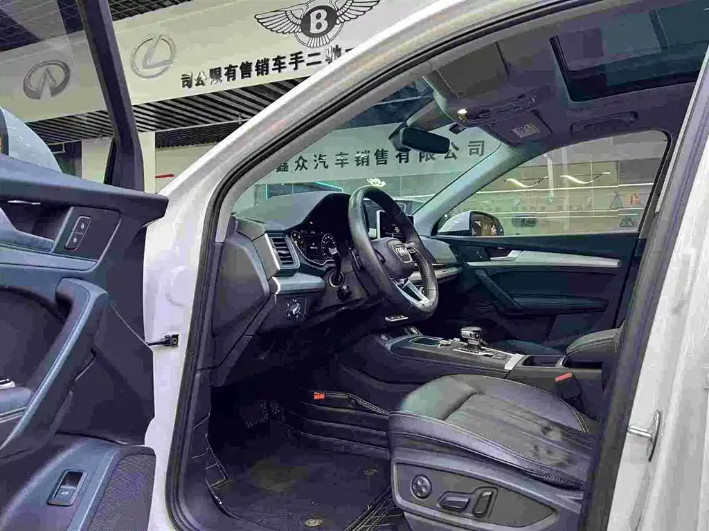 Audi Q5L 2020 — фото 4