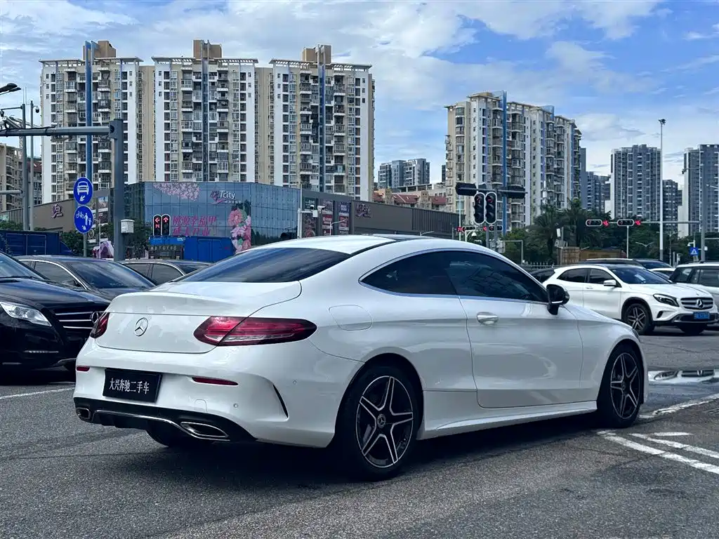 Mercedes-Benz C-Class 2019