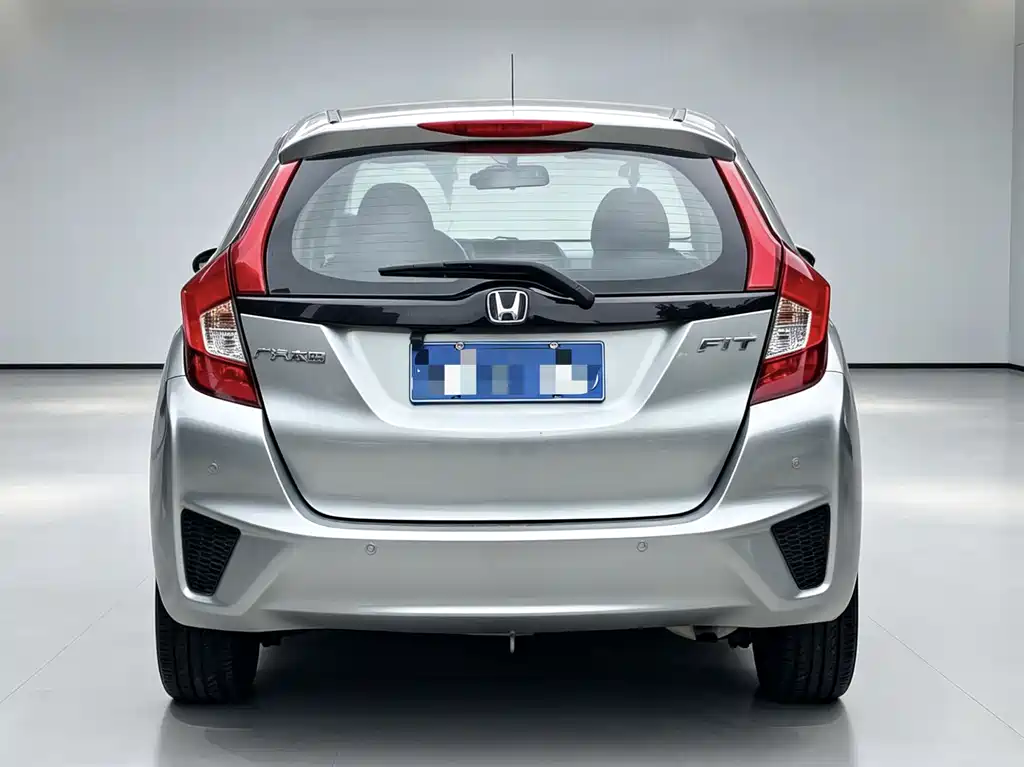 Honda Fit 2016 — фото 9
