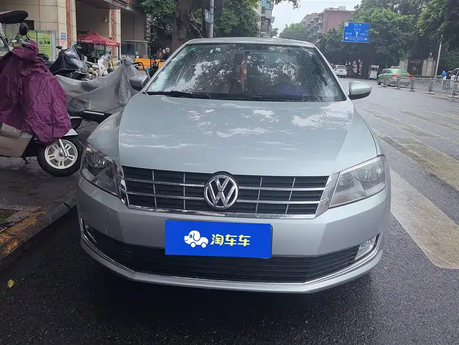 Volkswagen Lavida 2013