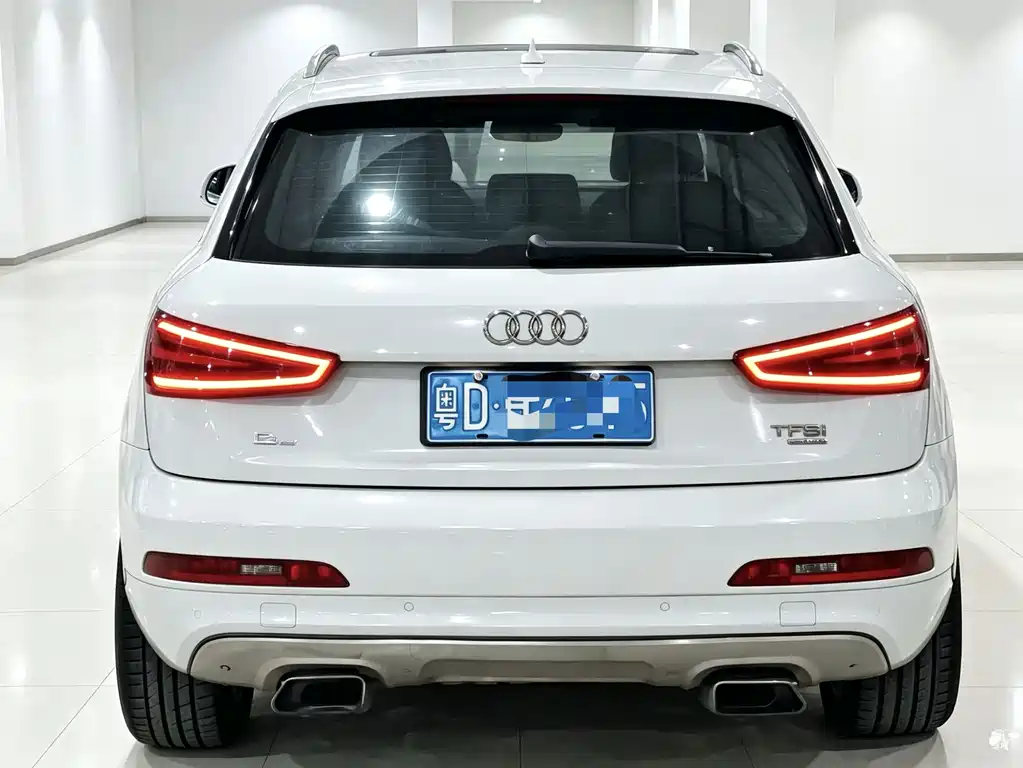 Audi Q3 2014 — фото 8