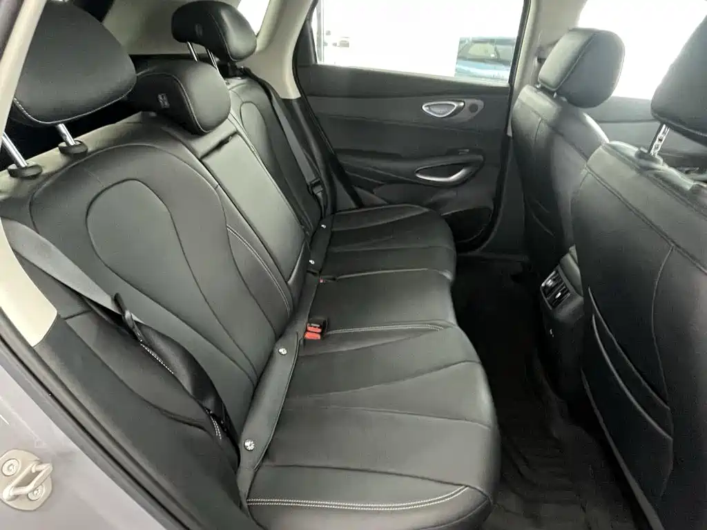 BYD Sealion 05 EV 2025 — фото 14