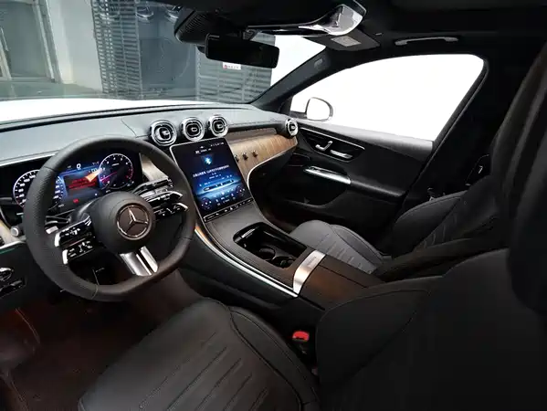 Mercedes-Benz GLC 2024